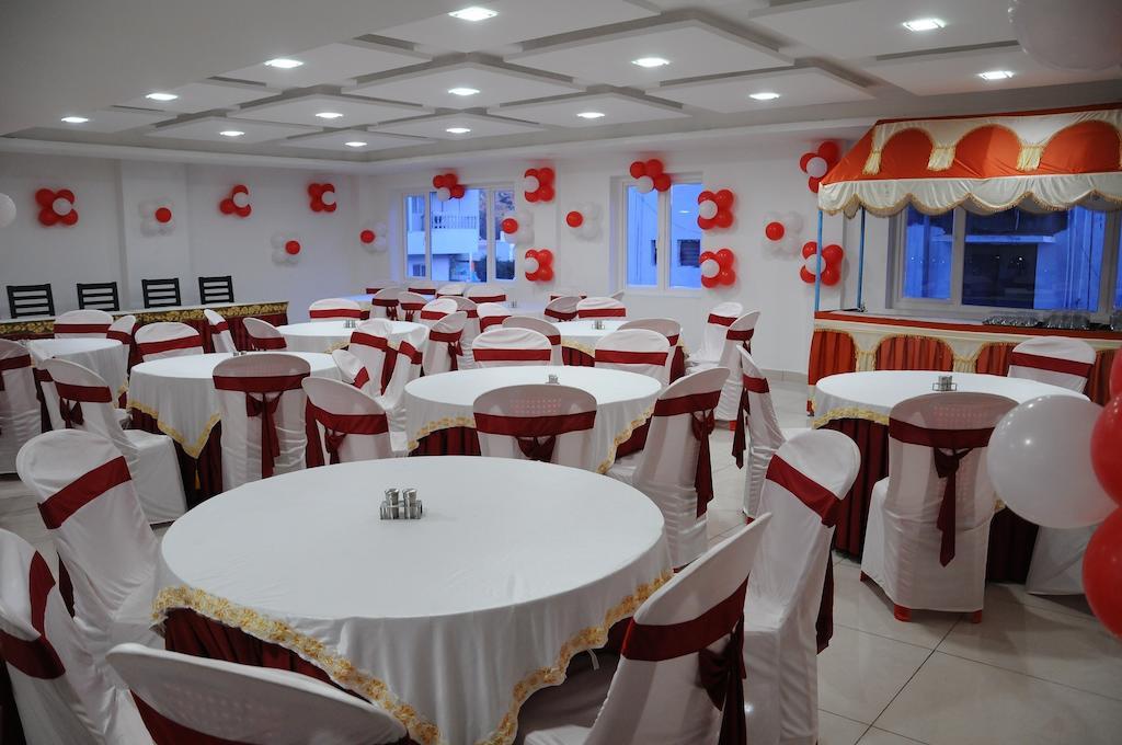 Plaza Hotel Trichy Tiruchirappalli Oda fotoğraf
