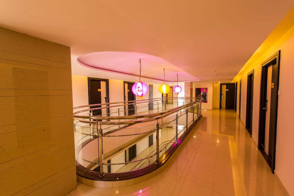 Plaza Hotel Trichy Tiruchirappalli Oda fotoğraf
